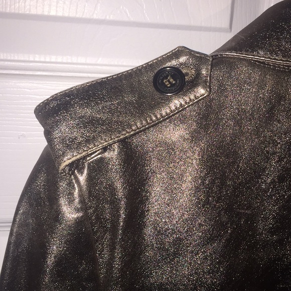 Burberry Trench Coat - Picture 6 of 8